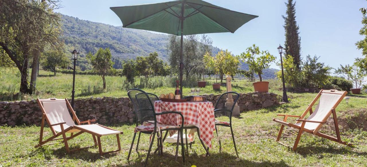פרנטילו Agriturismo I Melograni מראה חיצוני תמונה